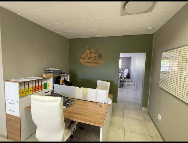 BUSINESS PROPERTY TO RENT IN MIDSTREAM ESTATE